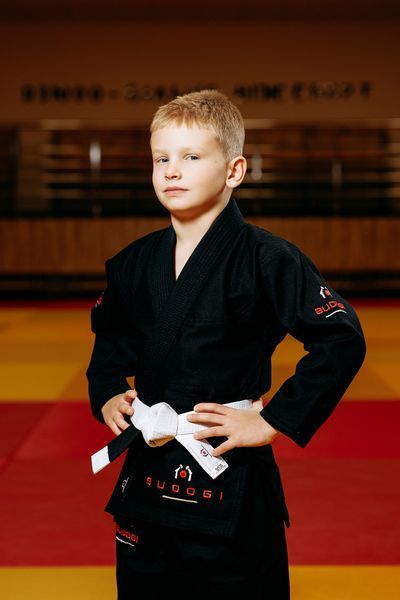 Дитяче чорне кімоно для BJJ TM BUDOGI 350 г/м&sup2; для хлопчиків та дівчат (з поясом) 00035а43 фото