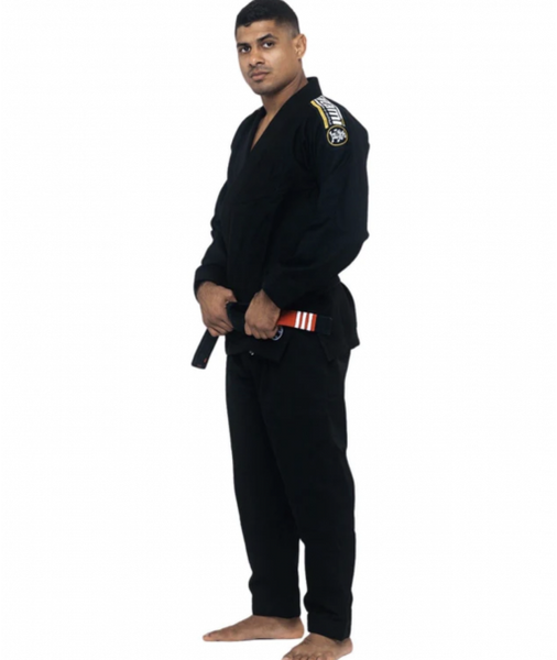 Вишитий логотип Tatami на кімоно Nova Absolute Black Gi
