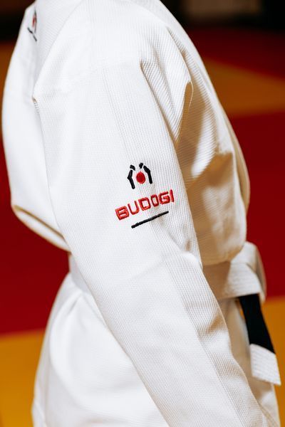 Дитяче біле кімоно для BJJ TM BUDOGI 350 г/м&sup2; для хлопчиків та дівчат (з поясом) 00035а442 фото