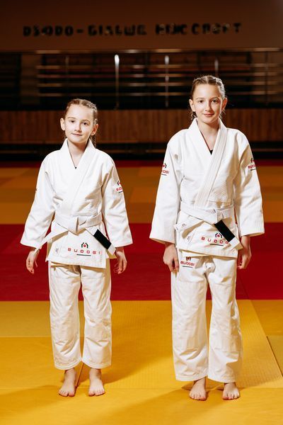 Дитяче біле кімоно для BJJ TM BUDOGI 350 г/м&sup2; для хлопчиків та дівчат (з поясом) 00035а442 фото