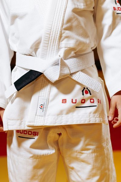 Дитяче біле кімоно для BJJ TM BUDOGI 350 г/м&sup2; для хлопчиків та дівчат (з поясом) 00035а442 фото