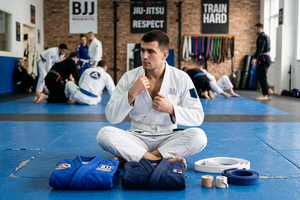 Кімоно для BJJ: як вибрати перше ґі для тренувань і змагань фото