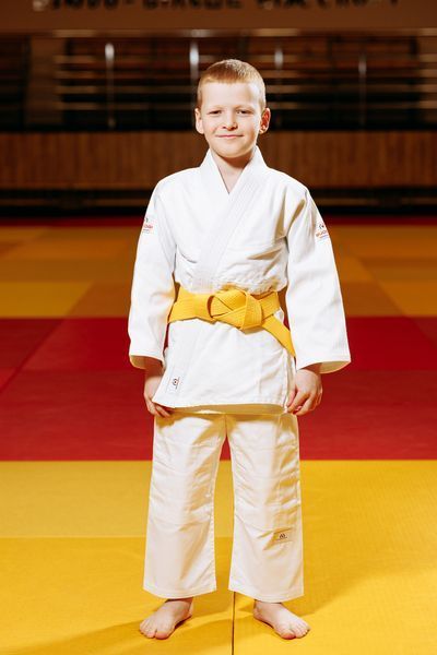 Біле дитяче кімоно для дзюдо BUDOGI BEGINNER 350 г/м&sup2; &ndash; якісне дзюдоги для дітей 000817611 фото