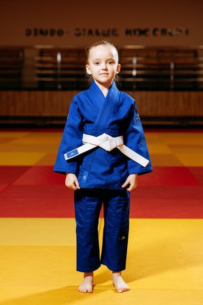Синє дитяче кімоно для дзюдо BUDOGI BEGINNER 350 г/м&sup2; &ndash; якісне дзюдоги для дітей 45553 фото