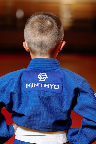 Синє дитяче кімоно для джиу джитсу KINTAYO 350 гр/м&sup2; 1189 фото